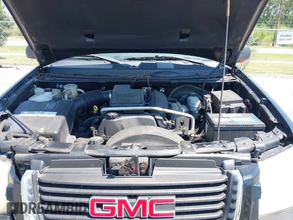 ✅ 2004 GMC Envoy SLE • VIN: 1GKES12S346183549 • Lot: 42843645. Listed on IAAI with 180,113 mi. Free auction sales archive from the USA and detailed vehicle history report at DreamBid. Image 10.