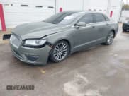 ✅ 2017 Lincoln MKZ Hybrid Select • VIN: 3LN6L5LU9HR601007 • Lot: 42160568. Wystawiony na IAAI z przebiegiem 108 131 mil. Bezpłatny archiwum sprzedaży aukcyjnych z USA i szczegółowy raport historii pojazdu na DreamBid. Zdjęcie 2.