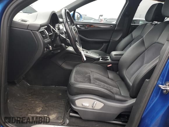 ✅ 2016 Porsche Macan S • VIN: WP1AB2A5XGLB51620 • Lot: 93271815. Listed on Copart with 63,293 mi. Free auction sales archive from the USA and detailed vehicle history report at DreamBid. Image 7.