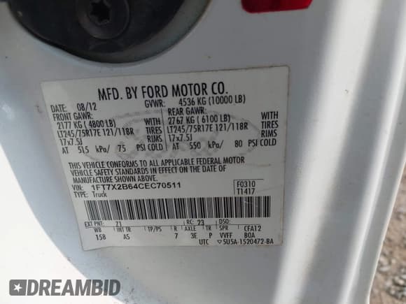 ✅ 2012 Ford F-250 XL • VIN: 1FT7X2B64CEC70511 • Lot: 42637624. Wystawiony na IAAI z przebiegiem 252 372 mil. Bezpłatny archiwum sprzedaży aukcyjnych z USA i szczegółowy raport historii pojazdu na DreamBid. Zdjęcie 9.