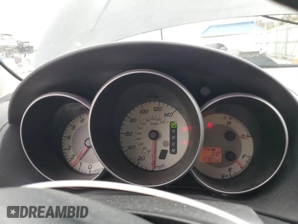 ✅ 2007 Mazda 3 i Sport • VIN: JM1BK12F371733304 • Лот: 52172575. Опубликован ранее на Copart с пробегом 169 852 миль. Бесплатный доступ к архиву аукционных продаж из США и подробный отчёт об истории автомобиля на DreamBid. Изображение 9.