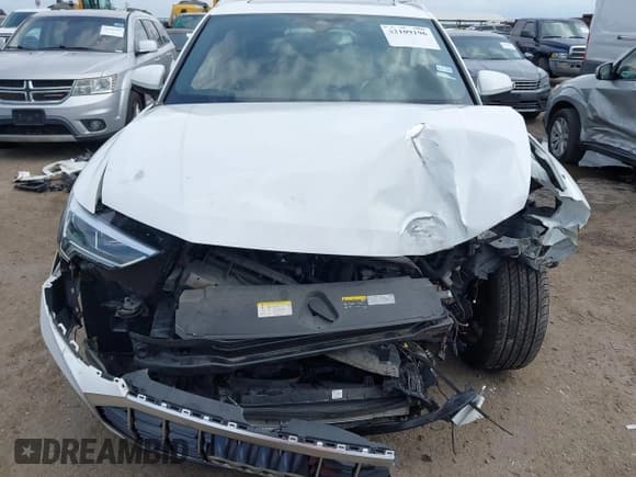 ✅ 2022 Audi Q3 S line Premium Plus • VIN: WA1EECF31N1033739 • Lot: 42109196. Listed on IAAI with 38,962 mi. Free auction sales archive from the USA and detailed vehicle history report at DreamBid. Image 12.