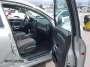 ✅ 2012 Chevrolet Captiva Sport LT • VIN: 3GNAL3E57CS522744 • Lot: 41719211. Wystawiony na IAAI z przebiegiem 165 416 mil. Bezpłatny archiwum sprzedaży aukcyjnych z USA i szczegółowy raport historii pojazdu na DreamBid. Zdjęcie 5.