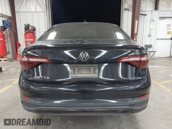 ✅ 2022 Volkswagen Jetta Sport • VIN: 3VWBM7BU9NM006080 • Lot: 42433645. Listed on IAAI with Not provided. Free auction sales archive from the USA and detailed vehicle history report at DreamBid. Image 15.