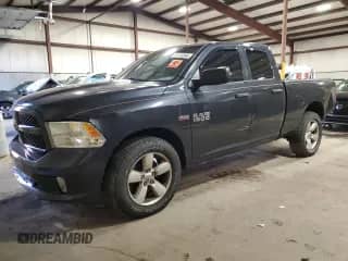 2014 Ram 1500 Tradesman z VIN 1C6RR7FT8ES380487, wystawiony jako Copart lot #81313884 z przebiegiem 144 836 mil mil oraz Szkoda całkowita • Salvage title. Historia ofert i sprzedaży dostępna na DreamBid. Obrazek 1.