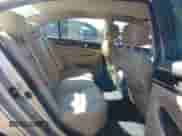 2010 Hyundai Genesis z VIN KMHGC4DE7AU095651, wystawiony jako Copart lot #77792754 z przebiegiem 61 467 mil mil oraz Szkoda całkowita • Salvage title. Historia ofert i sprzedaży dostępna na DreamBid. Obrazek 10.