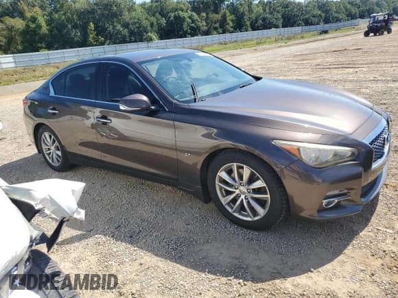 ✅ 2014 Infiniti Q50 Premium • VIN: JN1BV7AP1EM680542 • Lot: 86286945. Listed on Copart with 173,122 mi. Free auction sales archive from the USA and detailed vehicle history report at DreamBid. Image 4.