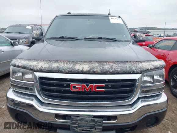 ✅ 2003 GMC Sierra 1500 SLT • VIN: 2GTEK19T231307746 • Лот: 43530673. Опубликован ранее на IAAI с пробегом 319 329 миль. Бесплатный доступ к архиву аукционных продаж из США и подробный отчёт об истории автомобиля на DreamBid. Изображение 12.