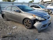 ✅ 2013 Hyundai Sonata SE • VIN: 5NPEC4AB0DH737762 • Lot: 71977564. Listed on Copart with 79,616 mi. Free auction sales archive from the USA and detailed vehicle history report at DreamBid. Image 4.