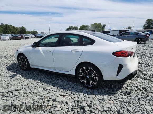 ✅ 2025 BMW 2 Series 228i xDrive • VIN: WBA23GG04S7S87848 • Lot: 70160815. Wystawiony na Copart z przebiegiem 4 277 mil. Bezpłatny archiwum sprzedaży aukcyjnych z USA i szczegółowy raport historii pojazdu na DreamBid. Zdjęcie 2.