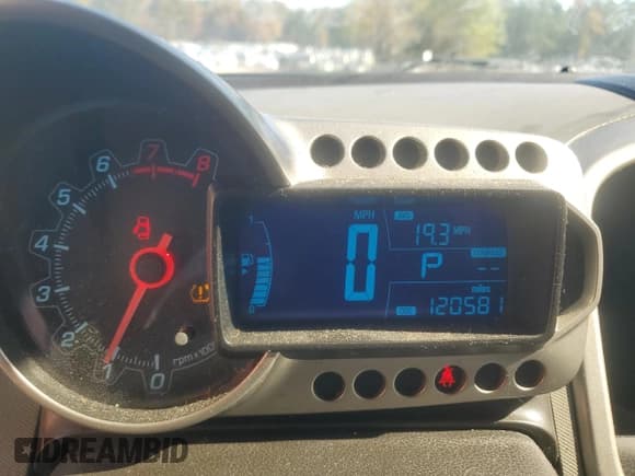 ✅ 2015 Chevrolet Sonic LS • VIN: 1G1JA6SH4F4209341 • Lot: 90074715. Listed on Copart with 120,581 mi. Free auction sales archive from the USA and detailed vehicle history report at DreamBid. Image 9.