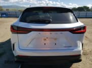 ✅ 2022 Lexus NX 350h • VIN: JTJAKCEZ1N5002192 • Lot: 46571283. Wystawiony na Copart z przebiegiem 4 933 mil. Bezpłatny archiwum sprzedaży aukcyjnych z USA i szczegółowy raport historii pojazdu na DreamBid. Zdjęcie 6.