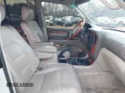 ✅ 2000 Lexus LX 470 • VIN: JT6HT00W9Y0103225 • Lot: 41148826. Wystawiony na IAAI z przebiegiem 270 351 mil. Bezpłatny archiwum sprzedaży aukcyjnych z USA i szczegółowy raport historii pojazdu na DreamBid. Zdjęcie 5.