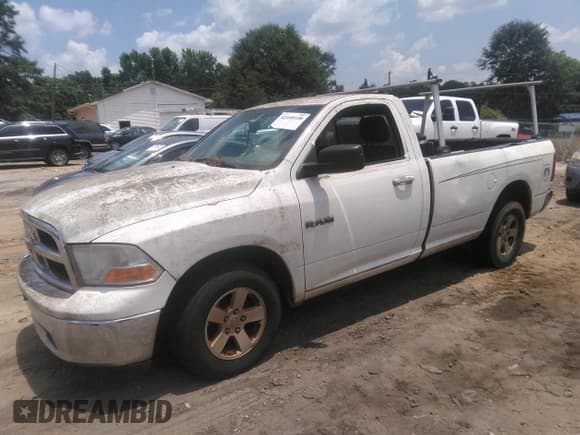 ✅ 2009 Dodge 1500 SLT • VIN: 1D3HB16P29J516639 • Lot: 42448538. Wystawiony na IAAI z przebiegiem 216 132 mil. Bezpłatny archiwum sprzedaży aukcyjnych z USA i szczegółowy raport historii pojazdu na DreamBid. Zdjęcie 2.