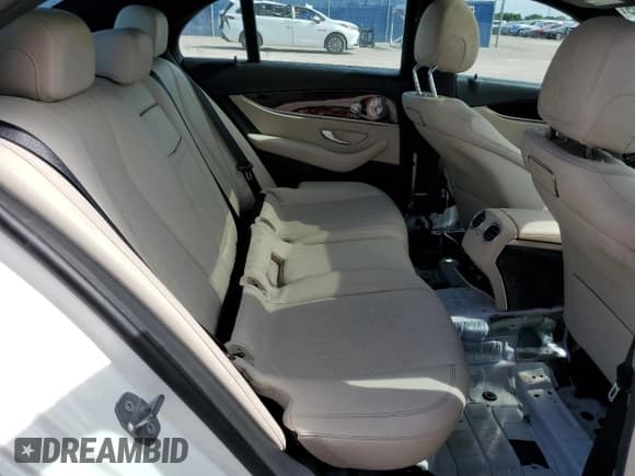 ✅ 2018 Mercedes-Benz E 400 • VIN: WDDZF6GB3JA427688 • Lot: 60648695. Listed on Copart with Not provided. Free auction sales archive from the USA and detailed vehicle history report at DreamBid. Image 10.