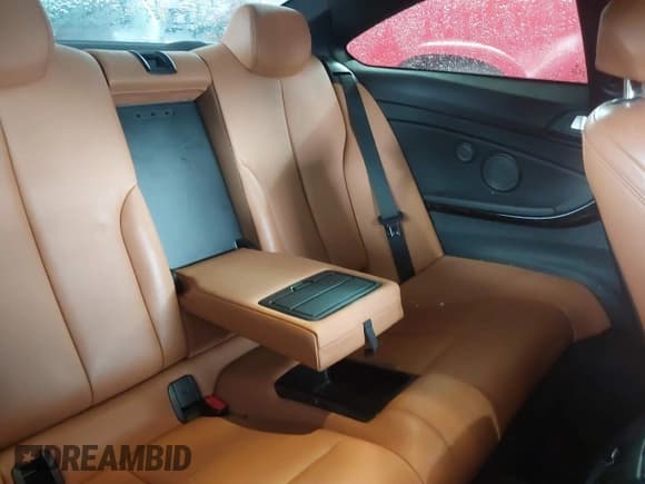 ✅ 2016 BMW 4 Series 435i xDrive • VIN: WBA3R5C52GK374385 • Lot: 42096666. Wystawiony na IAAI z przebiegiem 120 122 mil. Bezpłatny archiwum sprzedaży aukcyjnych z USA i szczegółowy raport historii pojazdu na DreamBid. Zdjęcie 8.