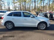 ✅ 2015 Audi Q5 Premium Plus • VIN: WA1LFAFP3FA112911 • Lot: 43910903. Listed on IAAI with 203,072 mi. Free auction sales archive from the USA and detailed vehicle history report at DreamBid. Image 13.