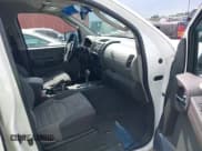 ✅ 2008 Nissan Xterra S • VIN: 5N1AN08U28C530442 • Lot: 42684883. Listed on IAAI with 234,824 mi. Free auction sales archive from the USA and detailed vehicle history report at DreamBid. Image 5.