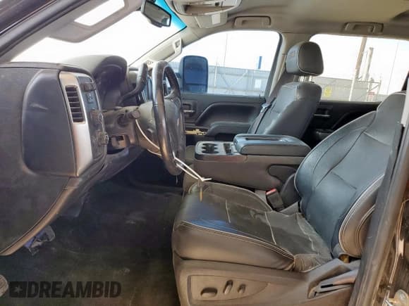 ✅ 2016 Chevrolet Silverado 2500HD LT • VIN: 1GC1KVEG6GF246432 • Lot: 62862335. Wystawiony na Copart z przebiegiem 138 060 mil. Bezpłatny archiwum sprzedaży aukcyjnych z USA i szczegółowy raport historii pojazdu na DreamBid. Zdjęcie 7.