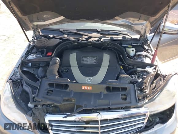 ✅ 2012 Mercedes-Benz C 300 Sport • VIN: WDDGF8BB9CR197914 • Lot: 42187624. Listed on IAAI with 121,196 mi. Free auction sales archive from the USA and detailed vehicle history report at DreamBid. Image 10.