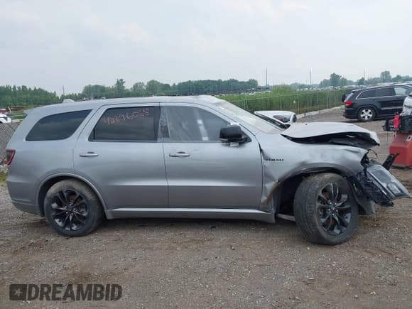 ✅ 2021 Dodge Durango R/T • VIN: 1C4SDJCT0MC697084 • Lot: 42896065. Wystawiony na IAAI z przebiegiem Nie podano. Bezpłatny archiwum sprzedaży aukcyjnych z USA i szczegółowy raport historii pojazdu na DreamBid. Zdjęcie 12.