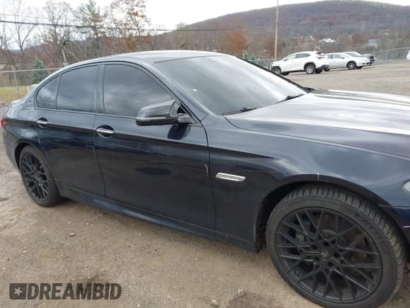 ✅ 2015 BMW 5 Series 535i xDrive • VIN: WBA5B3C52FD542045 • Lot: 43694263. Listed on IAAI with 100,322 mi. Free auction sales archive from the USA and detailed vehicle history report at DreamBid. Image 6.