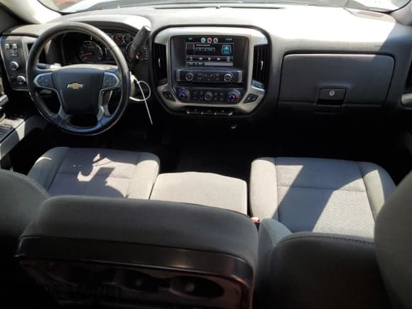 ✅ 2015 Chevrolet Silverado 1500 LT • VIN: 1GCVKREC8FZ395671 • Lot: 69340234. Listed on Copart with 93,030 mi. Free auction sales archive from the USA and detailed vehicle history report at DreamBid. Image 8.