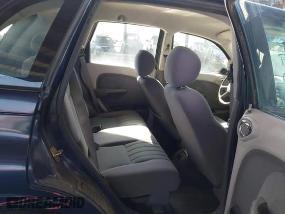 ✅ 2005 Chrysler PT Cruiser • VIN: 3C4FY48B15T638977 • Lot: 41739723. Listed on IAAI with 118,724 mi. Free auction sales archive from the USA and detailed vehicle history report at DreamBid. Image 8.