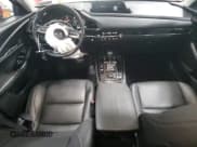 ✅ 2021 Mazda CX-30 Preferred • VIN: 3MVDMBCL2MM311938 • Lot: 86860875. Wystawiony na Copart z przebiegiem 36 359 mil. Bezpłatny archiwum sprzedaży aukcyjnych z USA i szczegółowy raport historii pojazdu na DreamBid. Zdjęcie 8.