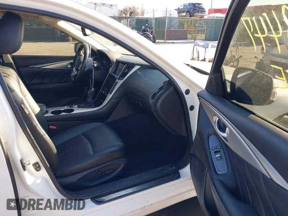 ✅ 2020 Infiniti Q50 Pure • VIN: JN1EV7AP6LM207147 • Лот: 41793447. Опубликован ранее на IAAI с пробегом 78 580 миль. Бесплатный доступ к архиву аукционных продаж из США и подробный отчёт об истории автомобиля на DreamBid. Изображение 5.