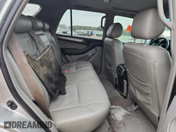 ✅ 2008 Toyota 4Runner SR5 • VIN: JTEZU14R18K007142 • Lot: 90310715. Listed on Copart with 295,651 mi. Free auction sales archive from the USA and detailed vehicle history report at DreamBid. Image 10.