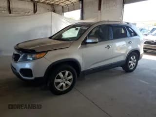 ✅ 2012 Kia Sorento LX • VIN: 5XYKT4A21CG286897 • Lot: 69513905. Wystawiony na Copart z przebiegiem 113 031 mil. Bezpłatny archiwum sprzedaży aukcyjnych z USA i szczegółowy raport historii pojazdu na DreamBid. Zdjęcie 1.