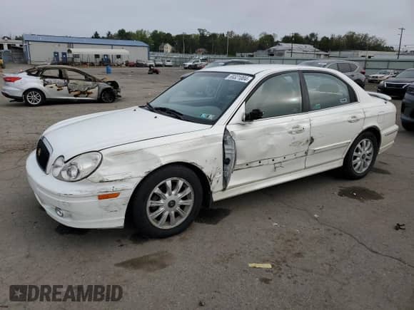 2005 Hyundai Sonata GLS с VIN KMHWF35H75A141198, выставлен на аукционе Copart как лот 69321004 с пробегом 90 302 миль миль и Списание • Salvage title. История ставок и продаж доступна на DreamBid. Изображение 1.