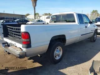 ✅ 2002 Dodge 2500 • VIN: 3B7KC23Z42M236527 • Lot: 43831599. Listed on IAAI with 153,971 mi. Free auction sales archive from the USA and detailed vehicle history report at DreamBid. Image 4.