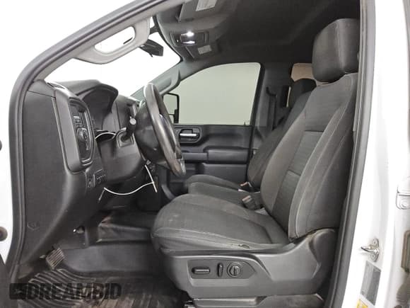 ✅ 2020 Chevrolet Silverado 2500HD Work Truck • VIN: 1GC4WLE72LF173866 • Lot: 69326975. Listed on Copart with 174,357 mi. Free auction sales archive from the USA and detailed vehicle history report at DreamBid. Image 7.