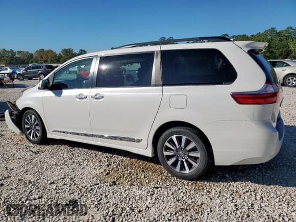 ✅ 2020 Toyota Sienna XLE Premium • VIN: 5TDYZ3DC5LS025251 • Лот: 91211845. Опубликован ранее на Copart с пробегом 90 631 миль. Бесплатный доступ к архиву аукционных продаж из США и подробный отчёт об истории автомобиля на DreamBid. Изображение 2.