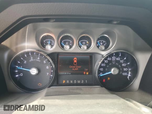 ✅ 2015 Ford F-350 Platinum • VIN: 1FT8W3B68FEA70099 • Lot: 67996405. Listed on Copart with 105,506 mi. Free auction sales archive from the USA and detailed vehicle history report at DreamBid. Image 9.