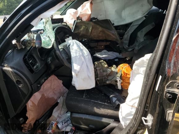 ✅ 2019 Dodge Charger Police • VIN: 2C3CDXKTXKH736271 • Lot: 63768855. Wystawiony na Copart z przebiegiem Nie podano. Bezpłatny archiwum sprzedaży aukcyjnych z USA i szczegółowy raport historii pojazdu na DreamBid. Zdjęcie 7.