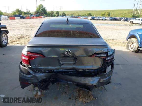 ✅ 2021 Volkswagen Jetta SEL • VIN: 3VWE57BU9MM093326 • Lot: 43365614. Wystawiony na IAAI z przebiegiem 48 794 mil. Bezpłatny archiwum sprzedaży aukcyjnych z USA i szczegółowy raport historii pojazdu na DreamBid. Zdjęcie 15.