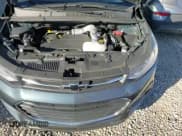 ✅ 2022 Chevrolet Trax LT • VIN: KL7CJPSM6NB515273 • Lot: 93131845. Wystawiony na Copart z przebiegiem 99 509 mil. Bezpłatny archiwum sprzedaży aukcyjnych z USA i szczegółowy raport historii pojazdu na DreamBid. Zdjęcie 14.