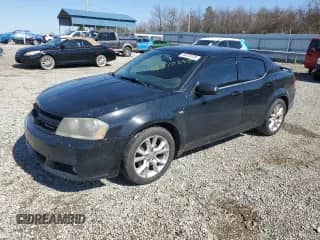 2012 Dodge Avenger R/T z VIN 1C3CDZBG9CN151432, wystawiony jako Copart lot #46370235 z przebiegiem 171 426 mil mil oraz Czysty tytuł • Clean title. Historia ofert i sprzedaży dostępna na DreamBid. Obrazek 1.