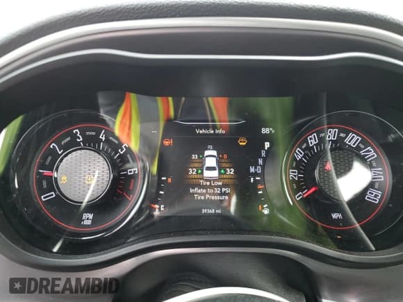 ✅ 2021 Dodge Challenger SXT • VIN: 2C3CDZAG8MH513388 • Lot: 43043993. Wystawiony na Copart z przebiegiem 39 368 mil. Bezpłatny archiwum sprzedaży aukcyjnych z USA i szczegółowy raport historii pojazdu na DreamBid. Zdjęcie 9.