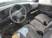 ✅ 2002 Chevrolet Silverado 1500 • VIN: 1GCEC14WX2Z166252 • Лот: 70298844. Опубликован ранее на Copart с пробегом Не указан. Бесплатный доступ к архиву аукционных продаж из США и подробный отчёт об истории автомобиля на DreamBid. Изображение 8.