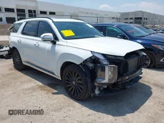 ✅ 2024 Hyundai Palisade Calligraphy • VIN: KM8R7DGE2RU784310 • Lot: 42898046. Wystawiony na IAAI z przebiegiem 32 334 mil. Bezpłatny archiwum sprzedaży aukcyjnych z USA i szczegółowy raport historii pojazdu na DreamBid. Zdjęcie 1.