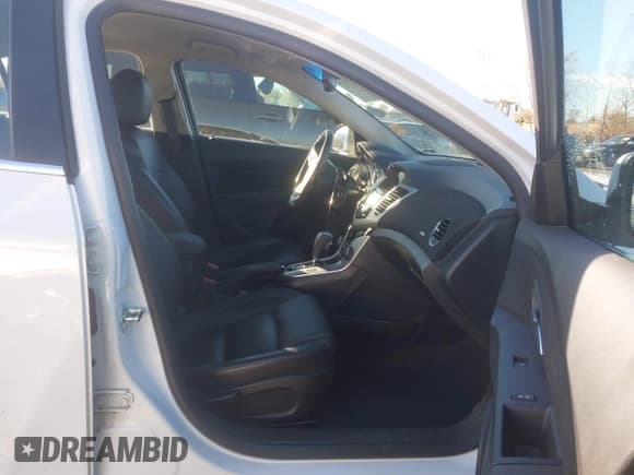 ✅ 2015 Chevrolet Cruze LT • VIN: 1G1PE5SB0F7263691 • Лот: 43569578. Опубликован ранее на IAAI с пробегом 84 985 миль. Бесплатный доступ к архиву аукционных продаж из США и подробный отчёт об истории автомобиля на DreamBid. Изображение 5.