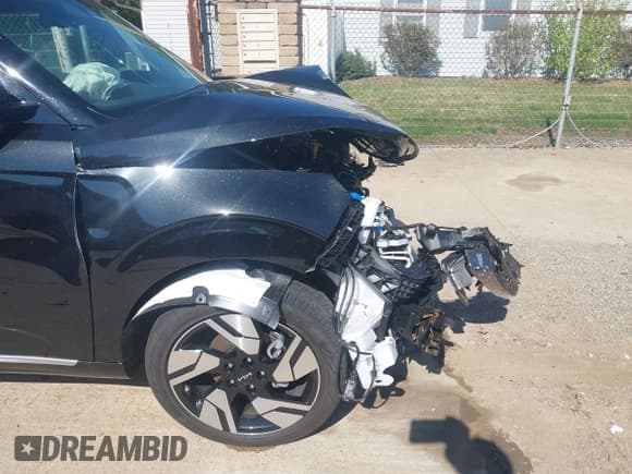 ✅ 2025 Kia Soul GT-Line • VIN: KNDJ53AU7S7950262 • Lot: 43335008. Listed on IAAI with 1,607 mi. Free auction sales archive from the USA and detailed vehicle history report at DreamBid. Image 19.