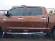 ✅ 2017 Toyota Tundra Platinum • VIN: 5TFAW5F14HX620532 • Лот: 41932248. Опубликован ранее на IAAI с пробегом 100 101 миль. Бесплатный доступ к архиву аукционных продаж из США и подробный отчёт об истории автомобиля на DreamBid. Изображение 14.