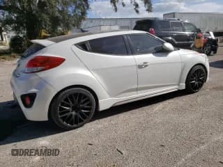 ✅ 2015 Hyundai Veloster Turbo • VIN: KMHTC6AE1FU222447 • Lot: 75475304. Wystawiony na Copart z przebiegiem Nie podano. Bezpłatny archiwum sprzedaży aukcyjnych z USA i szczegółowy raport historii pojazdu na DreamBid. Zdjęcie 3.