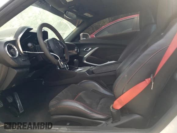 ✅ 2017 Chevrolet Camaro ZL1 • VIN: 1G1FJ1R65H0188507 • Лот: 54496175. Опубликован ранее на Copart с пробегом 25 793 миль. Бесплатный доступ к архиву аукционных продаж из США и подробный отчёт об истории автомобиля на DreamBid. Изображение 7.