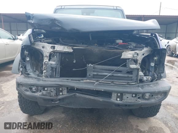 ✅ 2021 Ford Bronco • VIN: 1FMDE5BH2MLA85541 • Lot: 42376748. Wystawiony na IAAI z przebiegiem 53 724 mil. Bezpłatny archiwum sprzedaży aukcyjnych z USA i szczegółowy raport historii pojazdu na DreamBid. Zdjęcie 13.